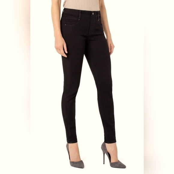 Gia Glider® Pull-On Skinny Jeans – Size US 6/28 - NWT - Picture 4 of 10